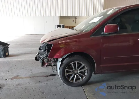 2017 Dodge Grand Caravan Sxt z USA, uszkodzony, nr VIN 2C4RDGCG4HR749544